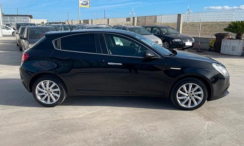 Alfa Romeo Giulietta...