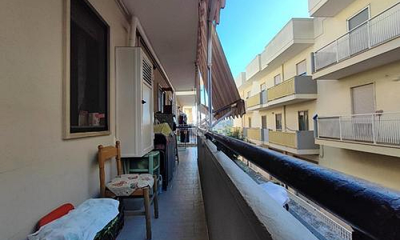3 Locali A Polignano...