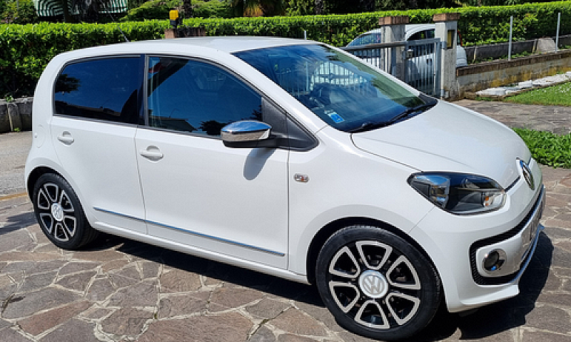 Volkswagen Up...