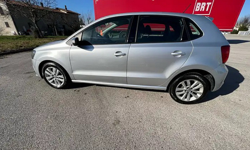 Volkwagen Polo Confo...