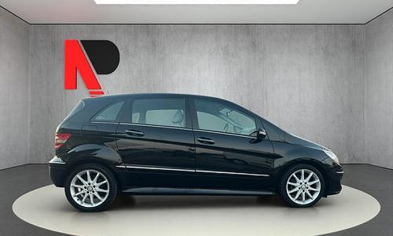 Mercedes-Benz B 180 ...
