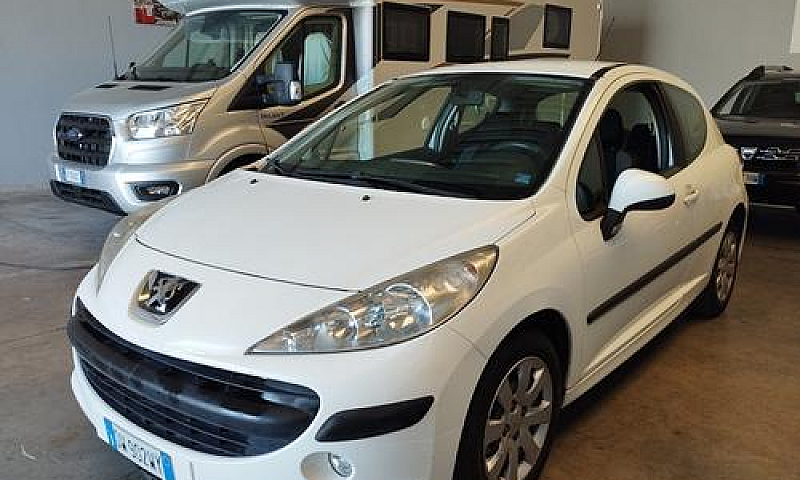 Peugeot 207 1.4 75Cv...