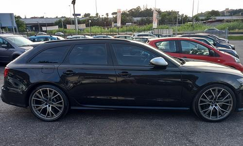 Audi A6 Rs6 Avant 4....