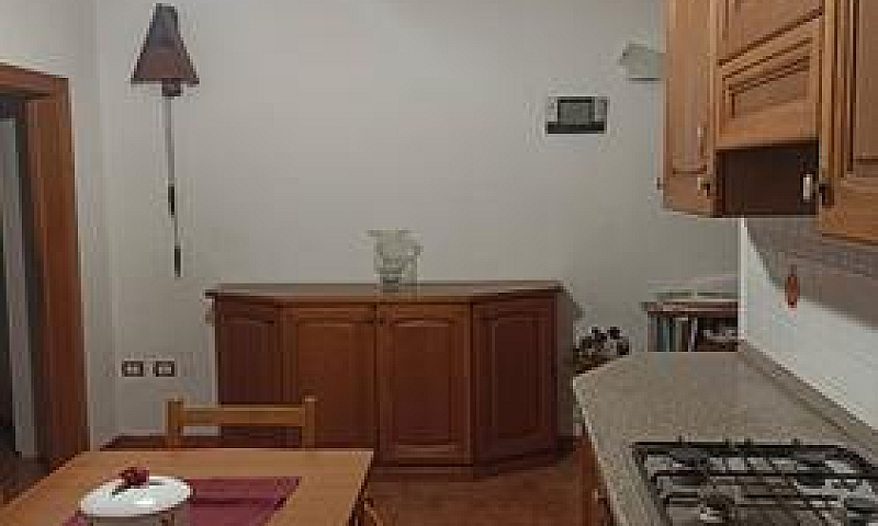 Trilocale Zona Coton...