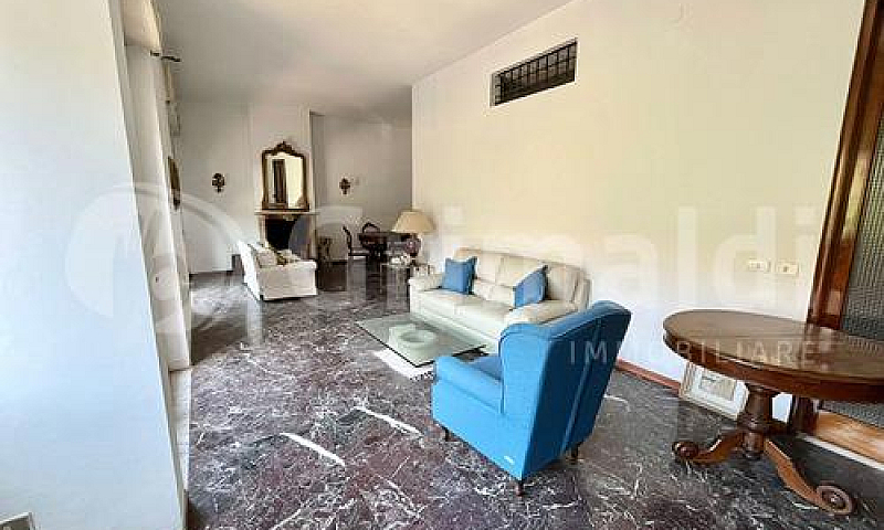 Appartamento Massa [...