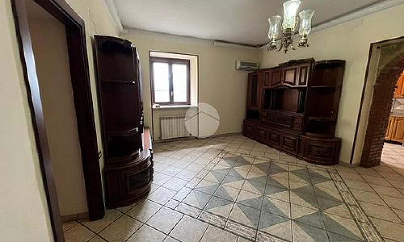 2 Locali A Castiglio...