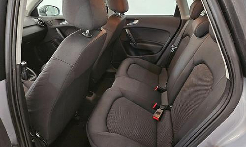 Audi A1 1.6 Tdi S Li...