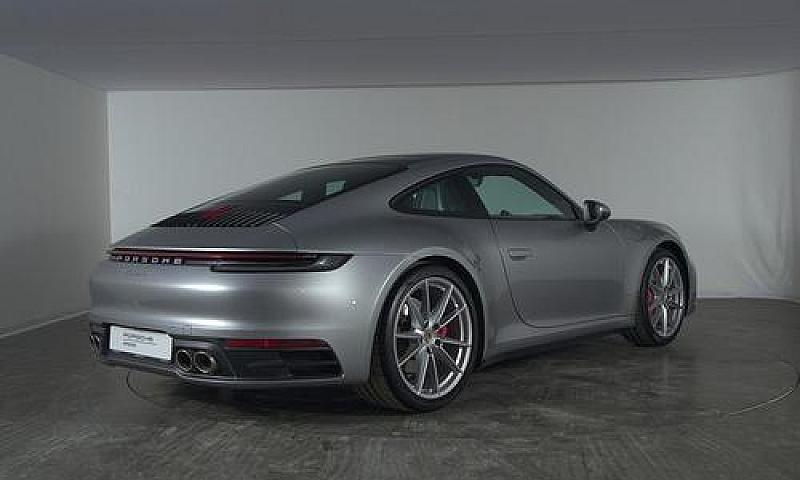 Porsche 911 Coupe 3....