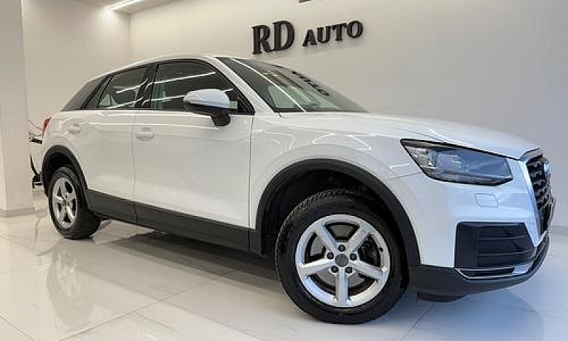 Audi Q2 1.6 Tdi Desi...