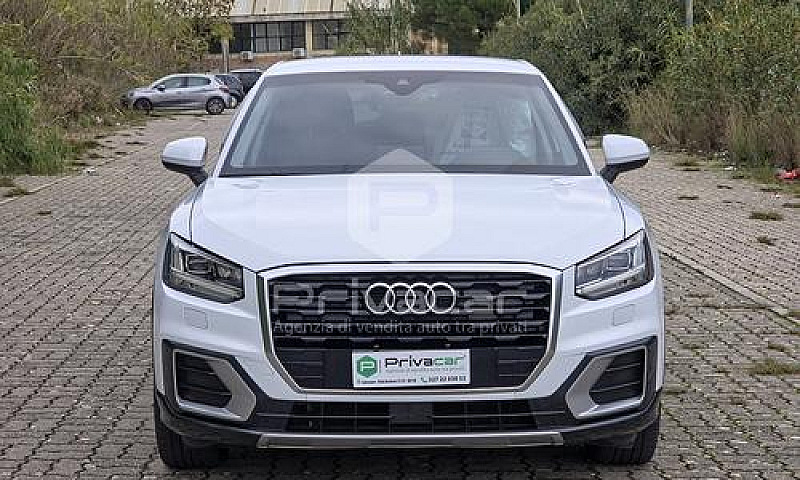 Audi Q2 1.6 Tdi Desi...