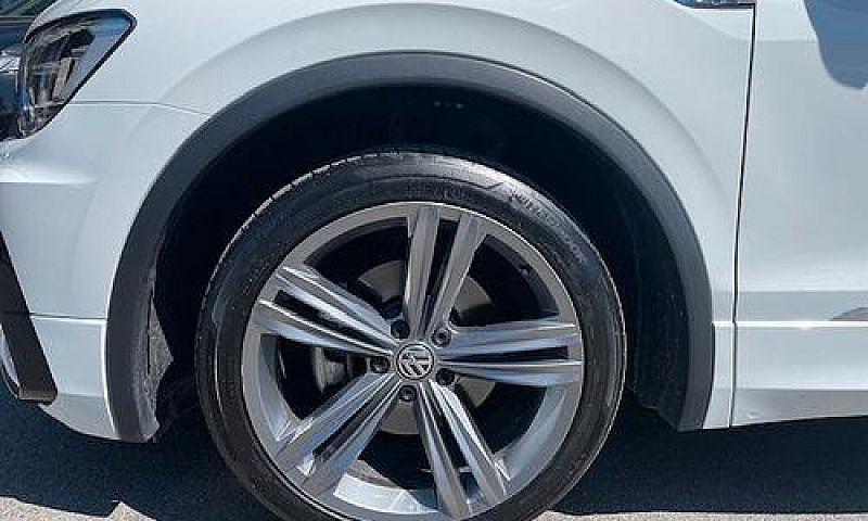 Volkswagen Tiguan 1....