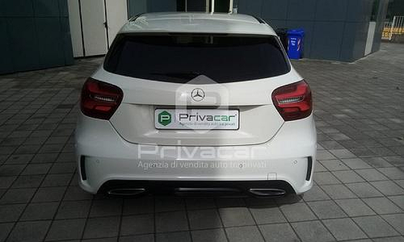 Mercedes A 180 Premi...