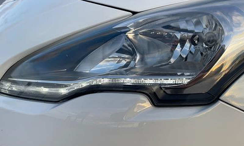 Peugeot 3008 1.6 Hdi...