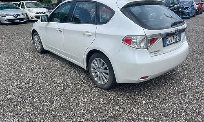 Subaru Impreza 2.0R ...