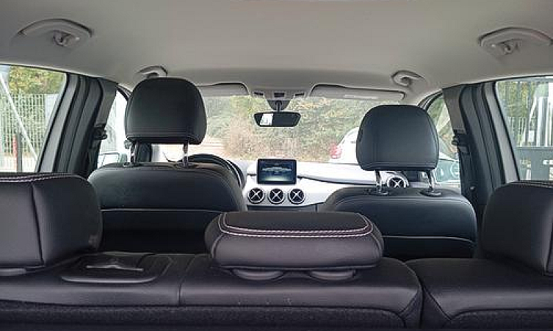 Mercedes-Benz B 180 ...
