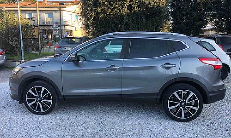Nissan Qashqai Tekna...