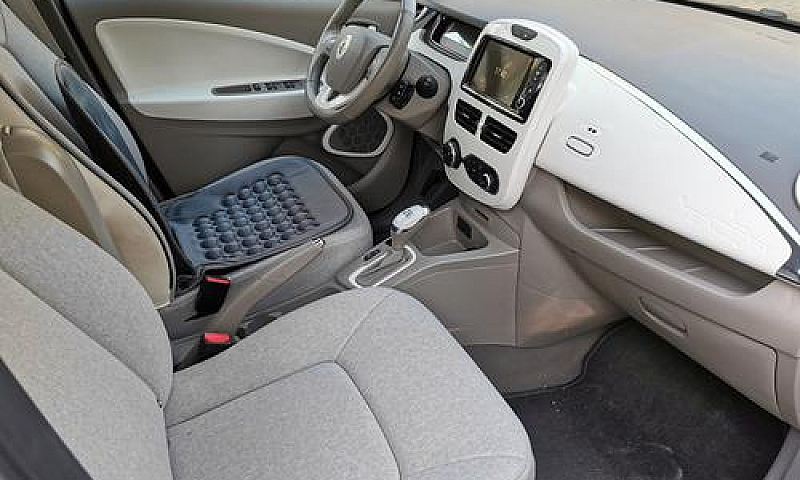 Renault Zoe Zen R240...