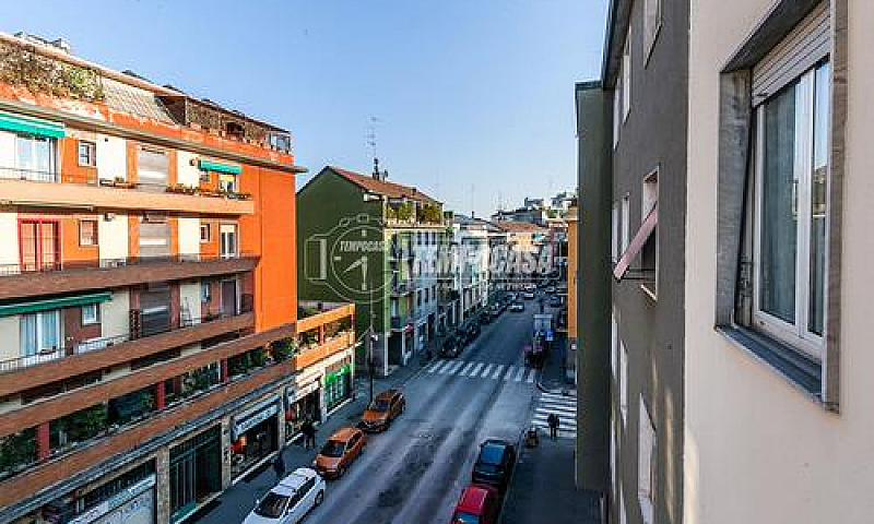 Trilocale Con Balcon...