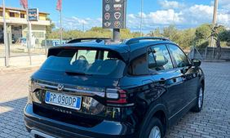 Volkswagen T-Cross 1...