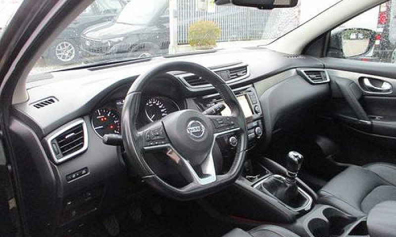 Nissan Qashqai 1.5 D...