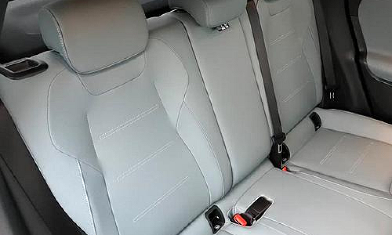 Mercedes-Benz Gla 22...