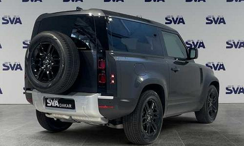 Land Rover Defender ...