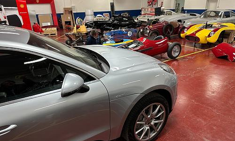Porsche Macan 3.0 S ...
