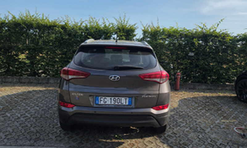 Hyundai Tucson...