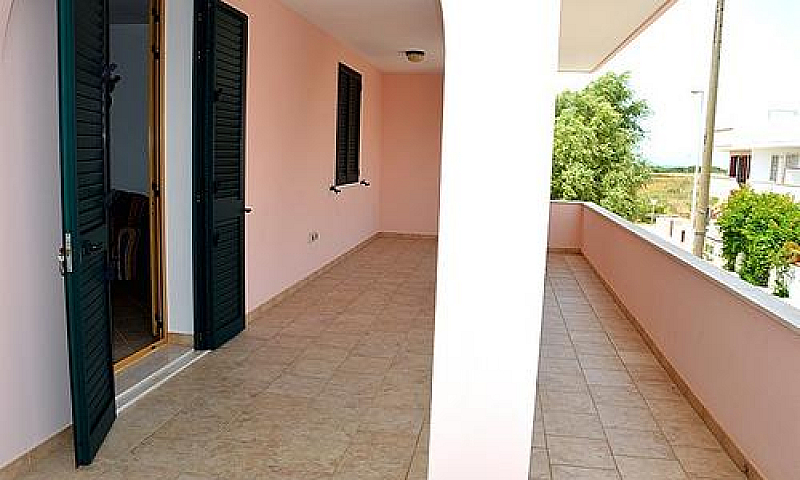 Quadrilocali A 250Mt...