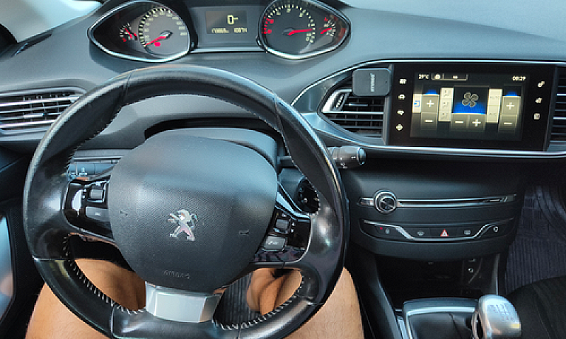 Peugeot 308...