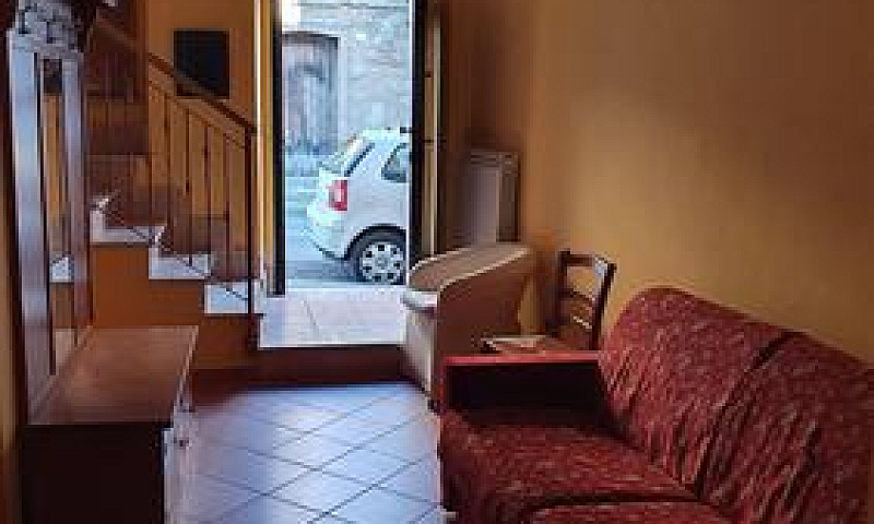 Casa Indipendente...