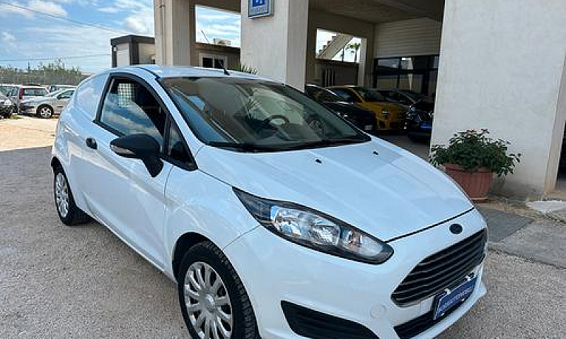 Ford Fiesta 1.5 Tdci...