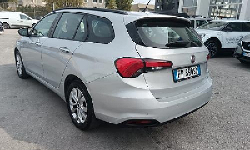 Fiat Tipo (2015-->) ...