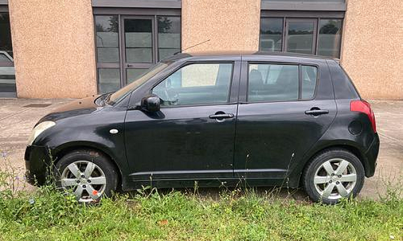 Suzuki Swift (Leggi ...