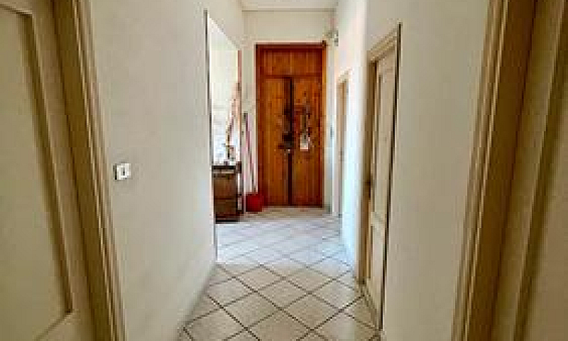 Alghero Ampio Quadri...
