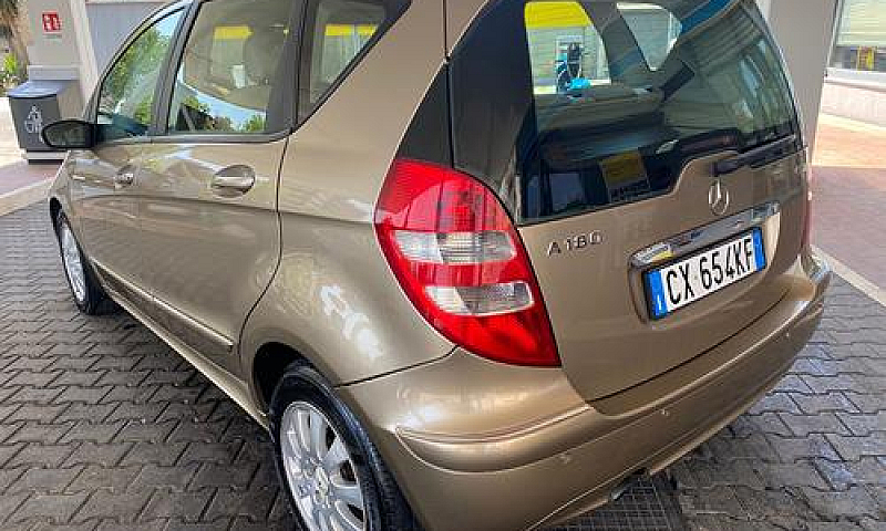 Mercedes Classe A180...