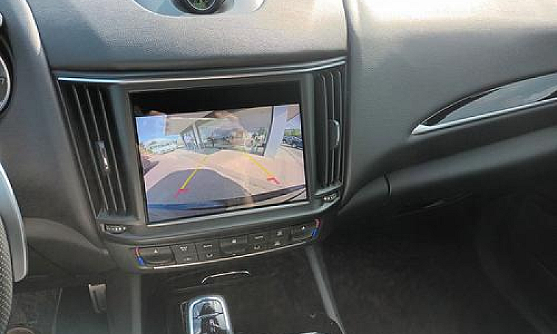 Maserati Levante Sup...