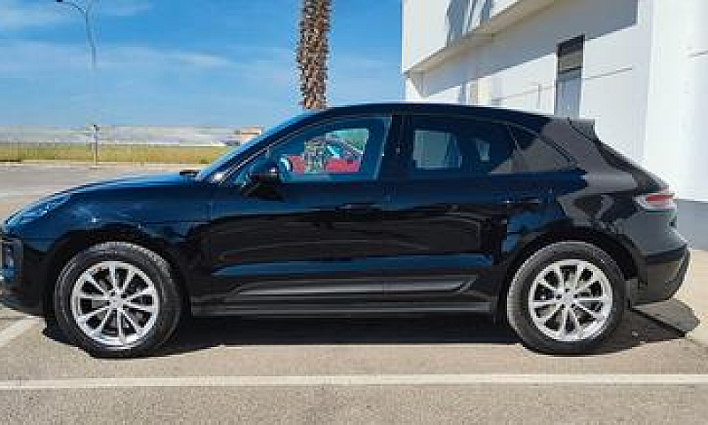 Porsche Macan 2.0...