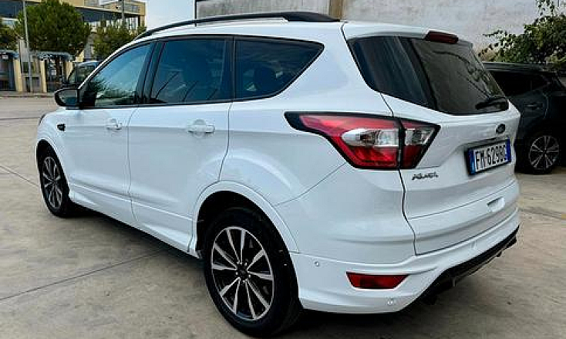 Ford Kuga 1.5 Tdci 1...
