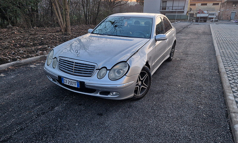 Mercedes Classe E280...