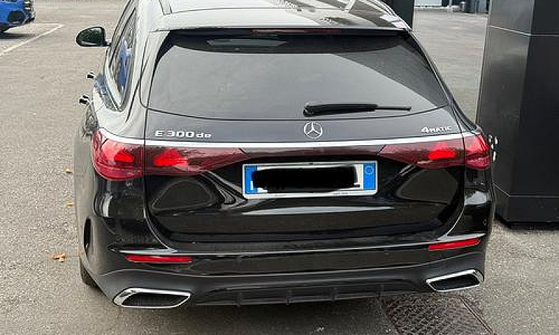 Mercedes-Benz E 300 ...