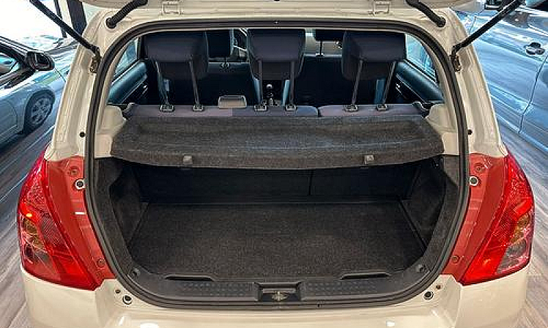 Suzuki Swift 1.3 4X4...