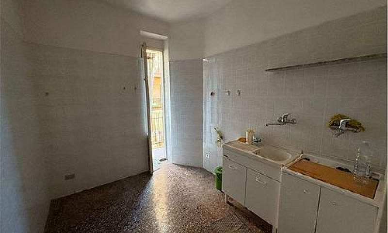 Bilocale In Stabile ...