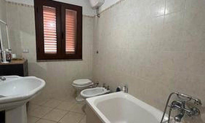 Villetta In Zona Res...