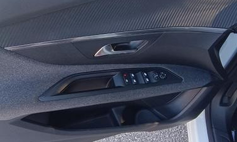 Peugeot 3008 Bluehdi...