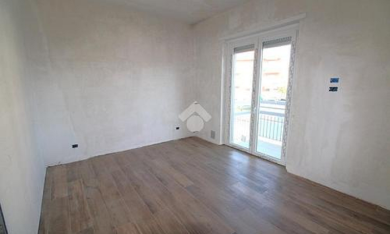 3 Locali A Trofarell...