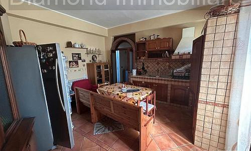 Palazzetto Bifamilia...
