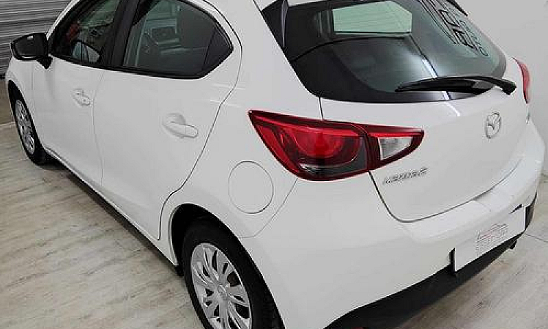 Mazda 2 1.5 Skyactiv...