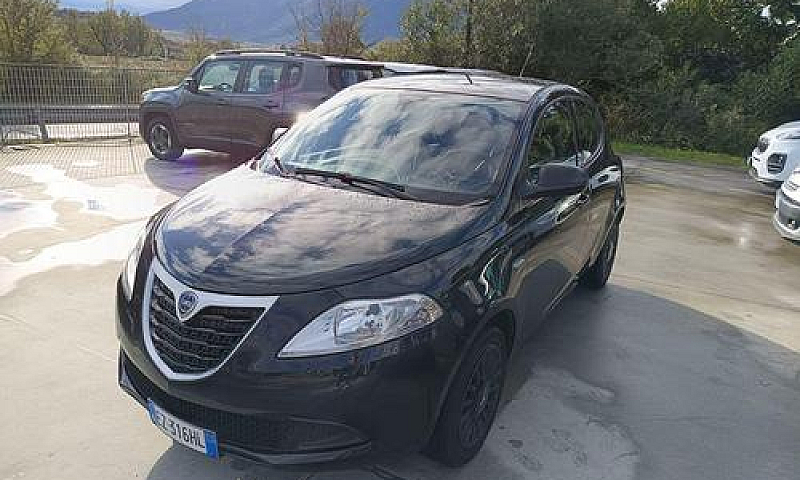 Lancia Ypsilon 1.2Gp...