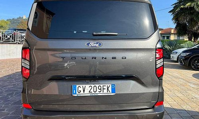 Ford Tourneo Custom ...